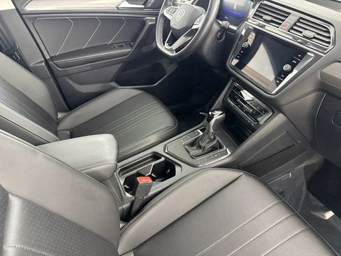 Used 2024 Volkswagen Tiguan SE FWD image 23