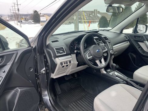 Used 2018 Subaru Forester 2.5i Premium image 11