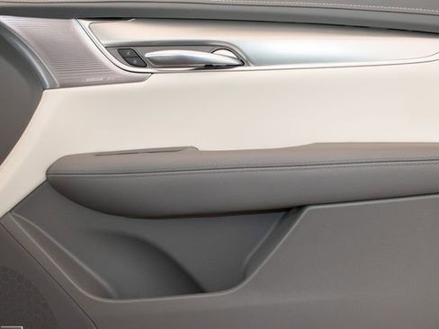 Used 2023 Cadillac XT5 Premium Luxury w/ LPO, Floor Liner Package AWD/4WD image 11