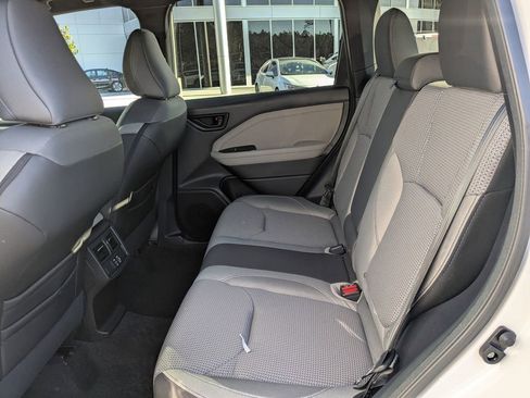 New 2026 Subaru Forester Premium w/ Base/Premium Plus Package AWD/4WD image 4