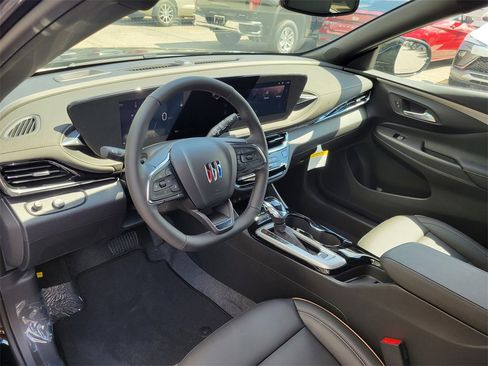 New 2025 Buick Envista Avenir image 11