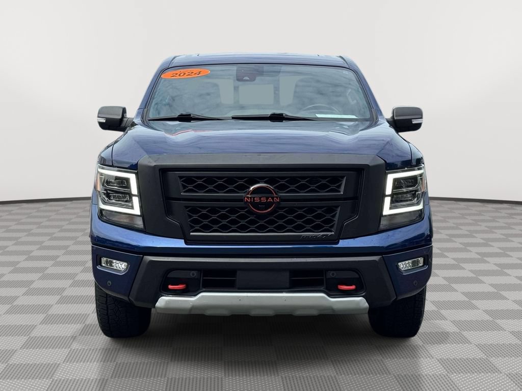 Used 2024 Nissan Titan PRO-4X w/ Pro-4x Convenience Package AWD/4WD image 2