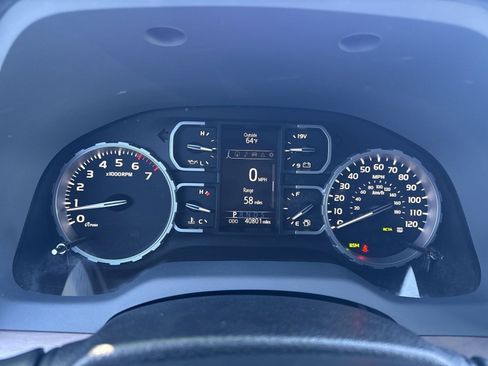 Used 2020 Toyota Tundra Limited w/ Limited Premium Package AWD/4WD image 16