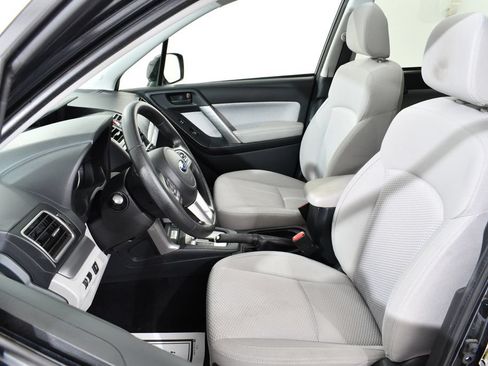 Used 2017 Subaru Forester 2.5i Premium w/ All-Weather Package AWD/4WD image 6