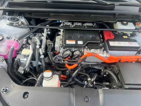 Used 2023 Lexus RZ 450e Premium image 22