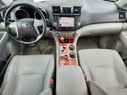 Used 2010 Toyota Highlander Limited AWD/4WD image 28