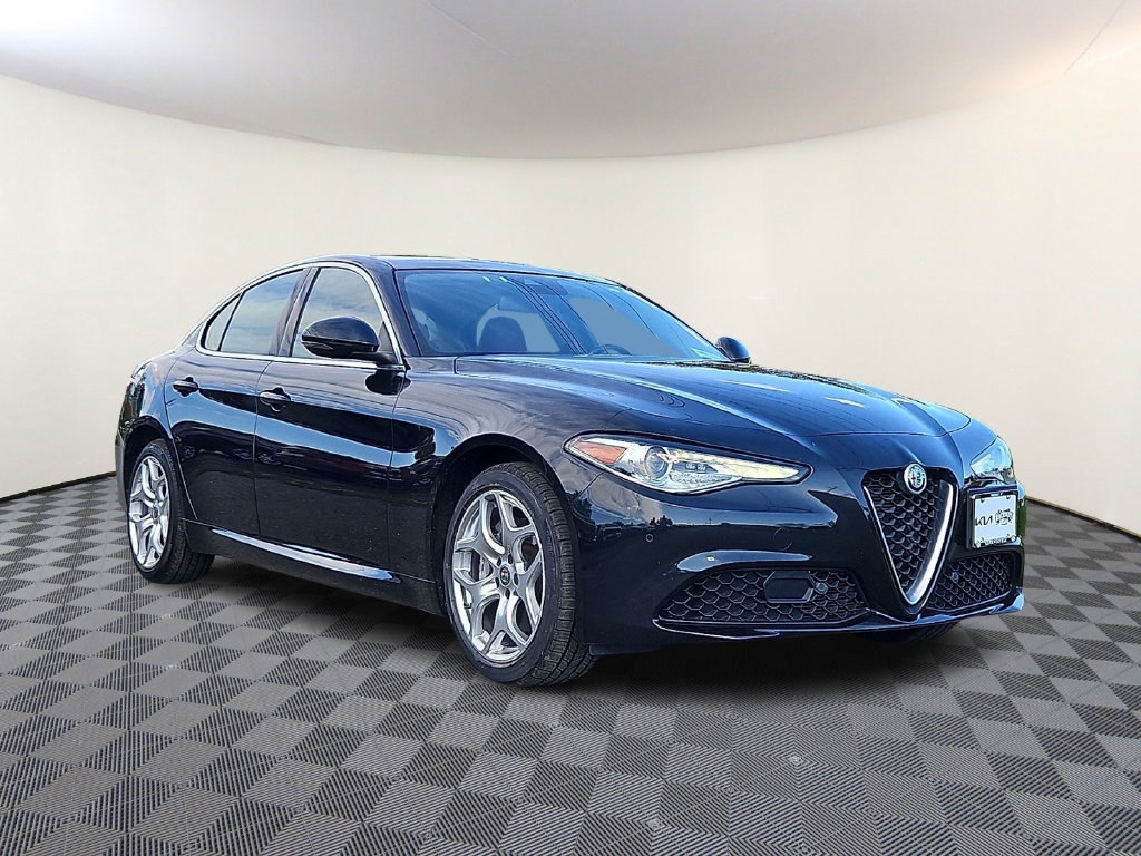 Used 2021 Alfa Romeo Giulia Ti w/ Active Assist 2 Package TI AWD/4WD image 1