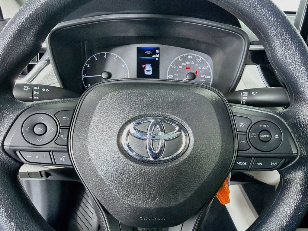 Used 2023 Toyota Corolla Cross L FWD image 16