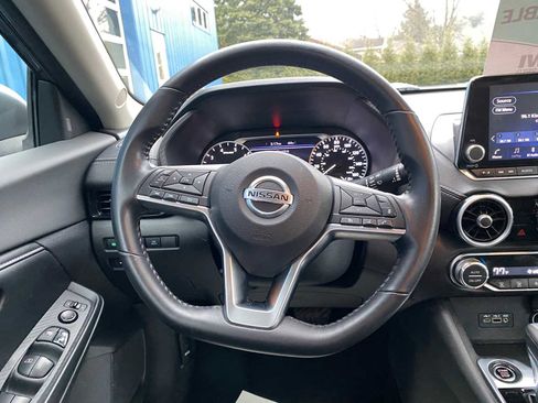 Used 2021 Nissan Sentra SV image 12