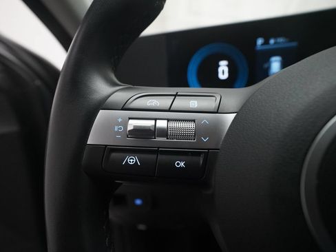 Used 2025 Hyundai Kona SEL AWD/4WD image 17