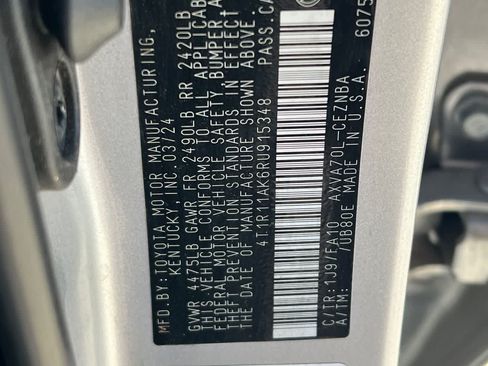Used 2024 Toyota Camry LE w/ Convenience Package FWD image 29