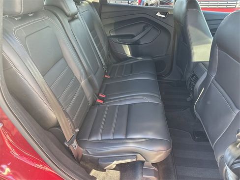 Used 2019 Ford Escape SEL image 15