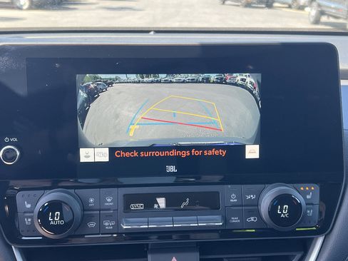 Used 2024 Toyota Grand Highlander Limited AWD/4WD image 25