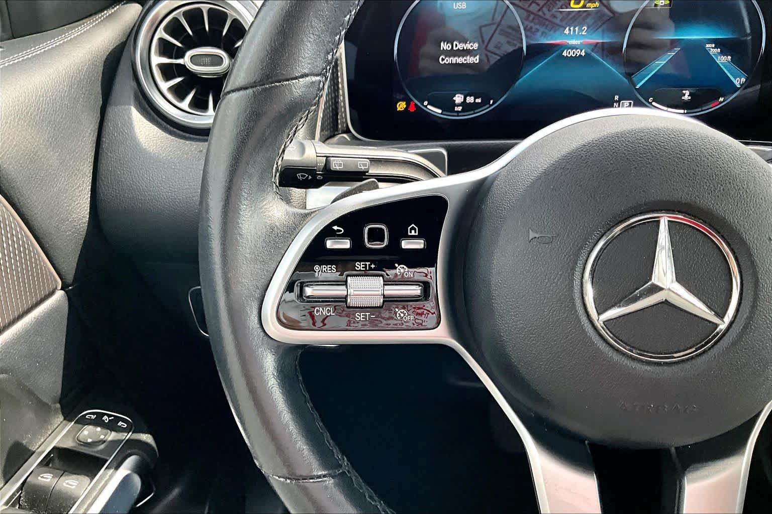 Used 2021 Mercedes-Benz GLB 250 image 24