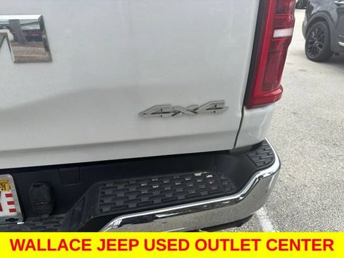 Used 2025 RAM 1500 Limited AWD/4WD image 10