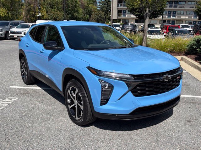 Used 2024 Chevrolet Trax RS FWD image 8
