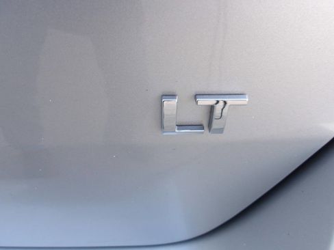 Used 2018 Chevrolet Trax LT w/ LT Convenience Package image 36