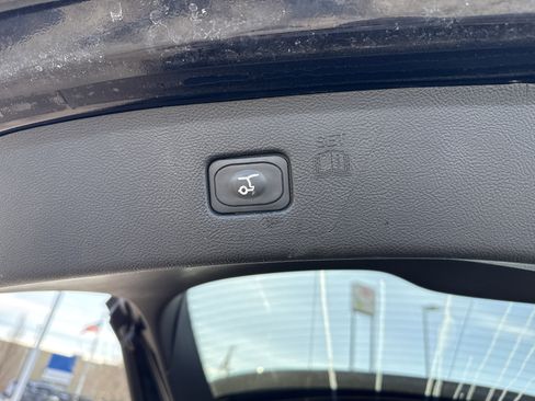 Used 2024 Ford Edge SEL w/ Convenience Package image 8