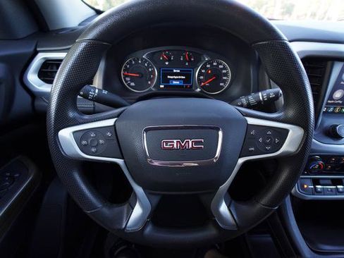 Used 2023 GMC Acadia SLE image 21