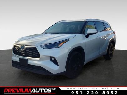 Used 2022 Toyota Highlander XLE