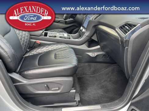Used 2024 Ford Edge Titanium image 13
