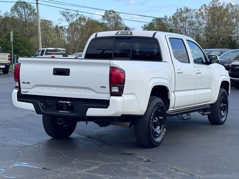 Used 2023 Toyota Tacoma SR AWD/4WD image 15