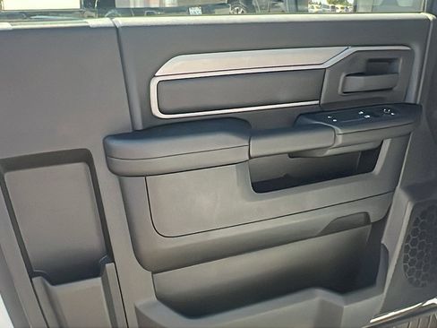 New 2026 RAM 3500 Tradesman w/ Chrome Appearance Group AWD/4WD image 15