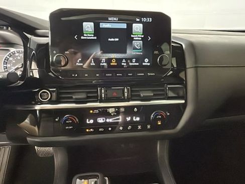 Used 2024 Nissan Pathfinder SL w/ SL Premium Package AWD/4WD image 24