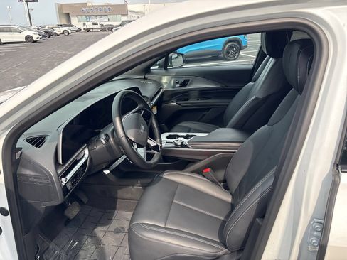 Used 2024 Cadillac Lyriq Tech RWD image 36