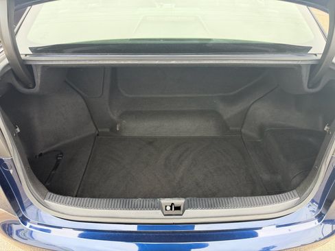Used 2017 Toyota Mirai FWD image 9