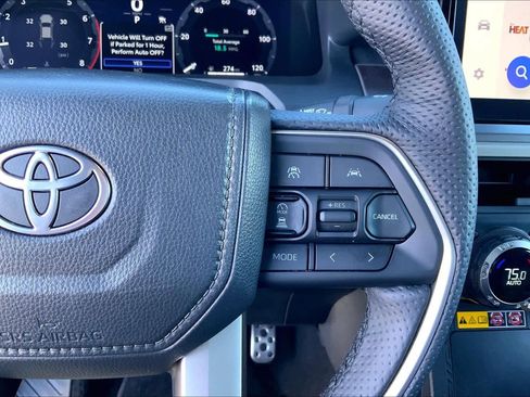 Used 2025 Toyota Tacoma TRD Sport w/ TRD Sport Premium Package image 25