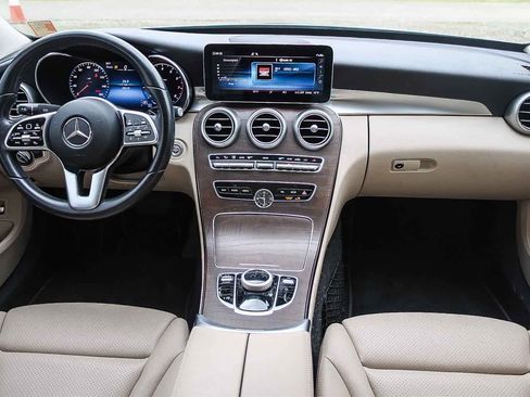 Used 2021 Mercedes-Benz C 300 Sedan image 12