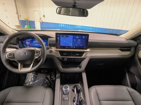 New 2026 Ford Explorer Active image 29