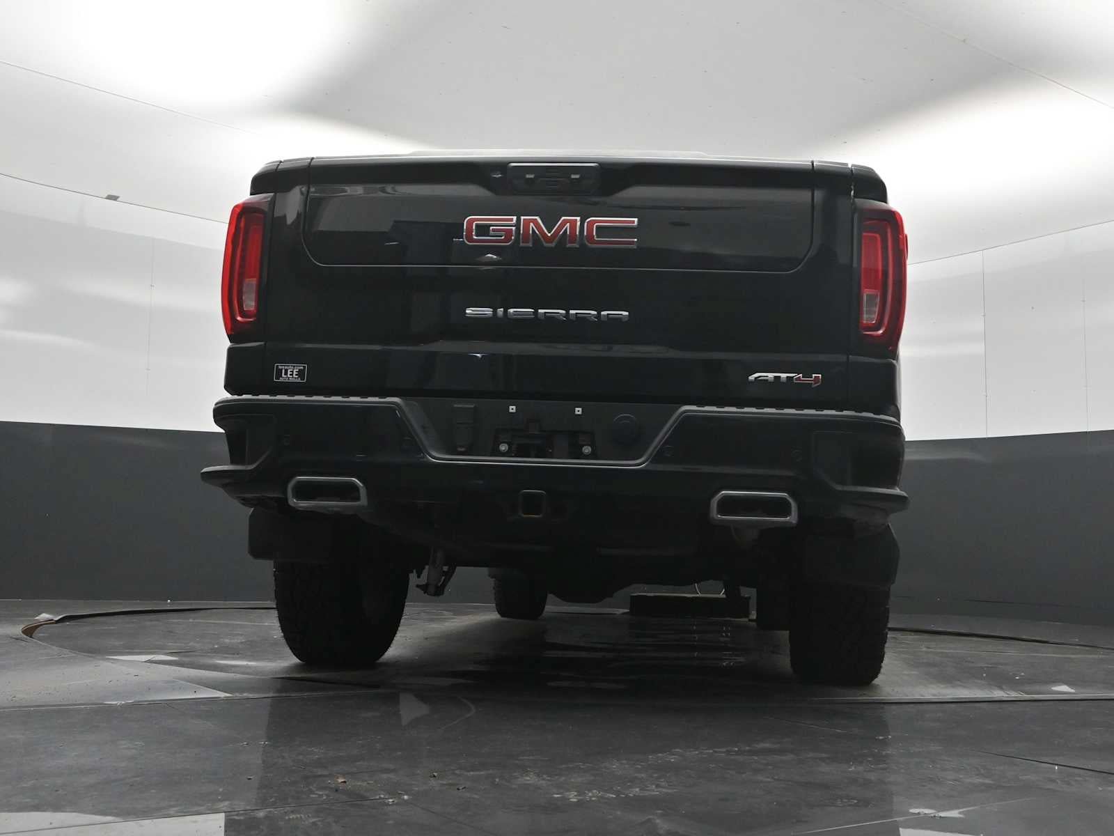 Used 2025 GMC Sierra 1500 AT4 w/ AT4 Premium Package AWD/4WD image 24