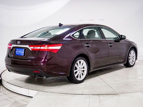 Used 2014 Toyota Avalon Limited image 10