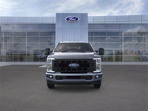 New 2024 Ford F350 XL w/ XL Chrome Package image 28
