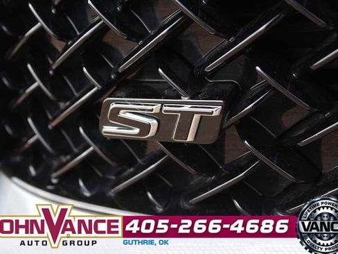 Used 2025 Buick Envision Sport Touring image 3