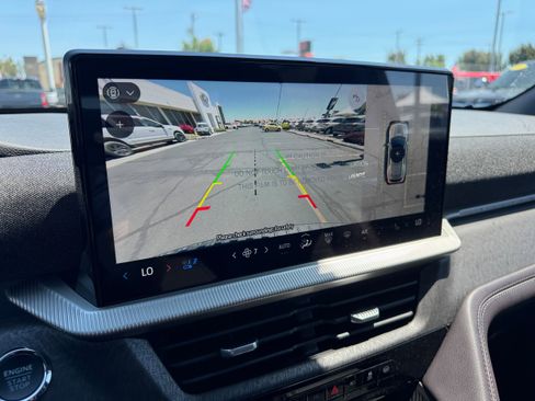 New 2025 Ford Explorer Platinum w/ LUX Leather Package image 32