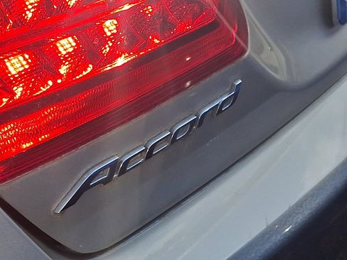 Used 2015 Honda Accord EX-L image 4