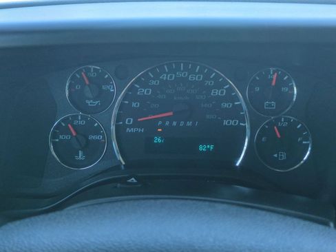 Used 2025 Chevrolet Express 3500 w/ Power Convenience Package RWD image 19