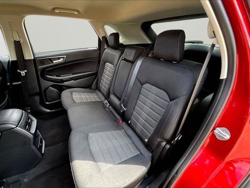 Used 2023 Ford Edge SEL image 18