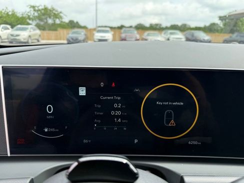 Certified 2025 Hyundai Santa Cruz XRT AWD/4WD image 17