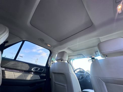 Used 2016 Ford Explorer Platinum AWD/4WD image 12