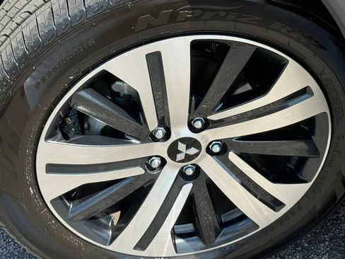 Used 2025 Mitsubishi Outlander Sport AWD image 12