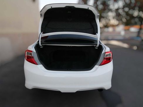 Used 2013 Toyota Camry SE image 26