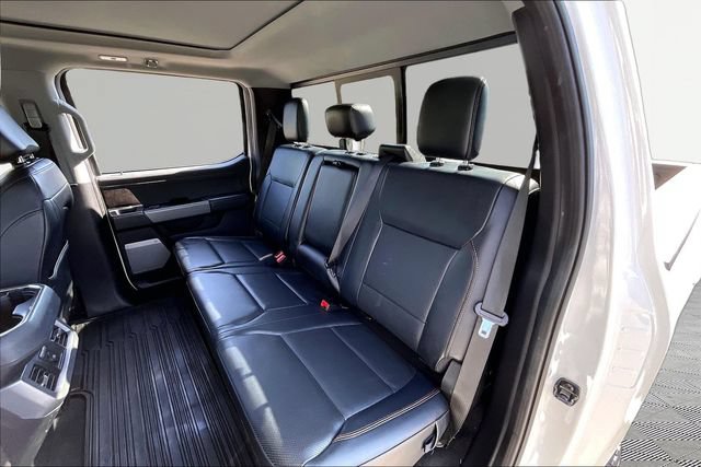Used 2024 Ford F250 Lariat w/ Lariat Ultimate Package AWD/4WD image 16