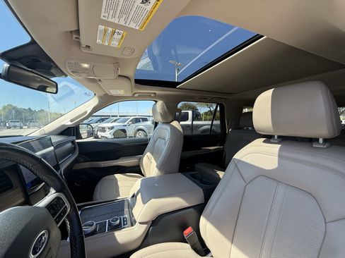 Used 2024 Ford Expedition Max Limited image 27