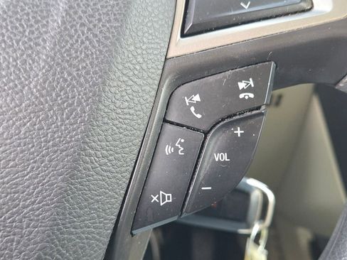 Used 2016 Ford Fusion SE FWD image 15