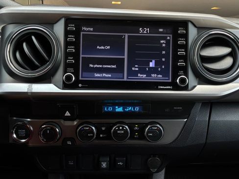 Used 2023 Toyota Tacoma SR5 AWD/4WD image 25