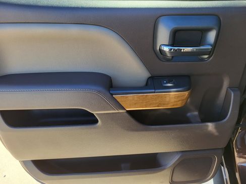 Used 2016 Chevrolet Silverado 1500 LTZ w/ Texas Edition image 17